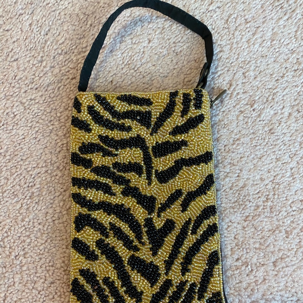 Small purse/cell phone holder